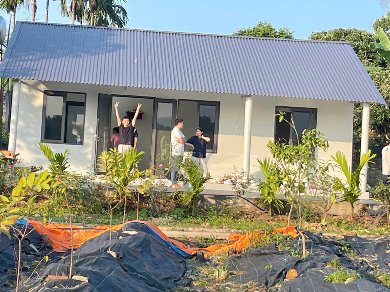 z7352388011085 b42dc7f458f84cafdfe7836aea726835